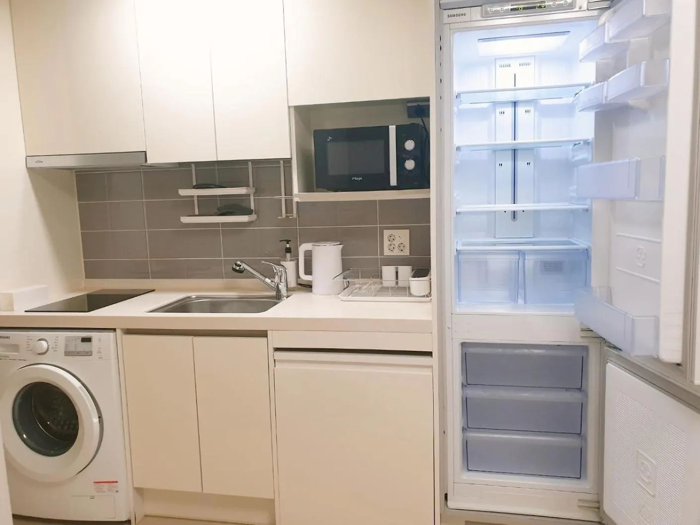 2519#Gangnam Urban Vogue Suites #Top-Rated Unit # All-New Furniture & Peaceful Vibe#Sinnonhyeon 1Min Seoul 0*,  Südkorea